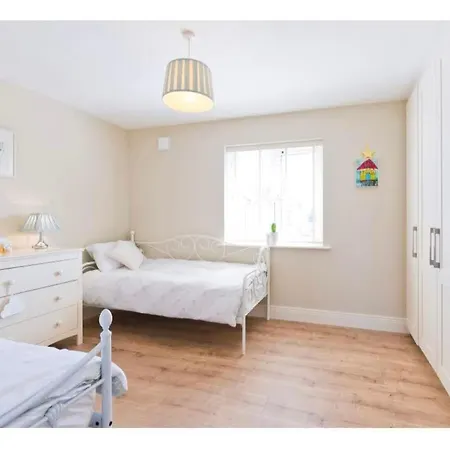 Modern Homestay 15 Minutes To Dublin Airport Ballyboughal Exterior photo