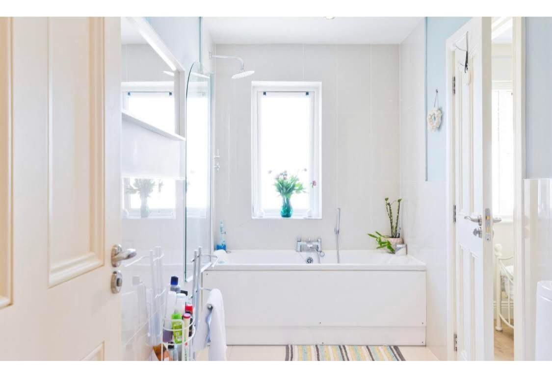 Modern 15 Minutes To Dublin Airport Ballyboughal